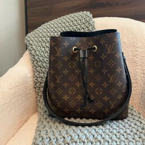 Louis Vuitton NeoNoe MM Bag